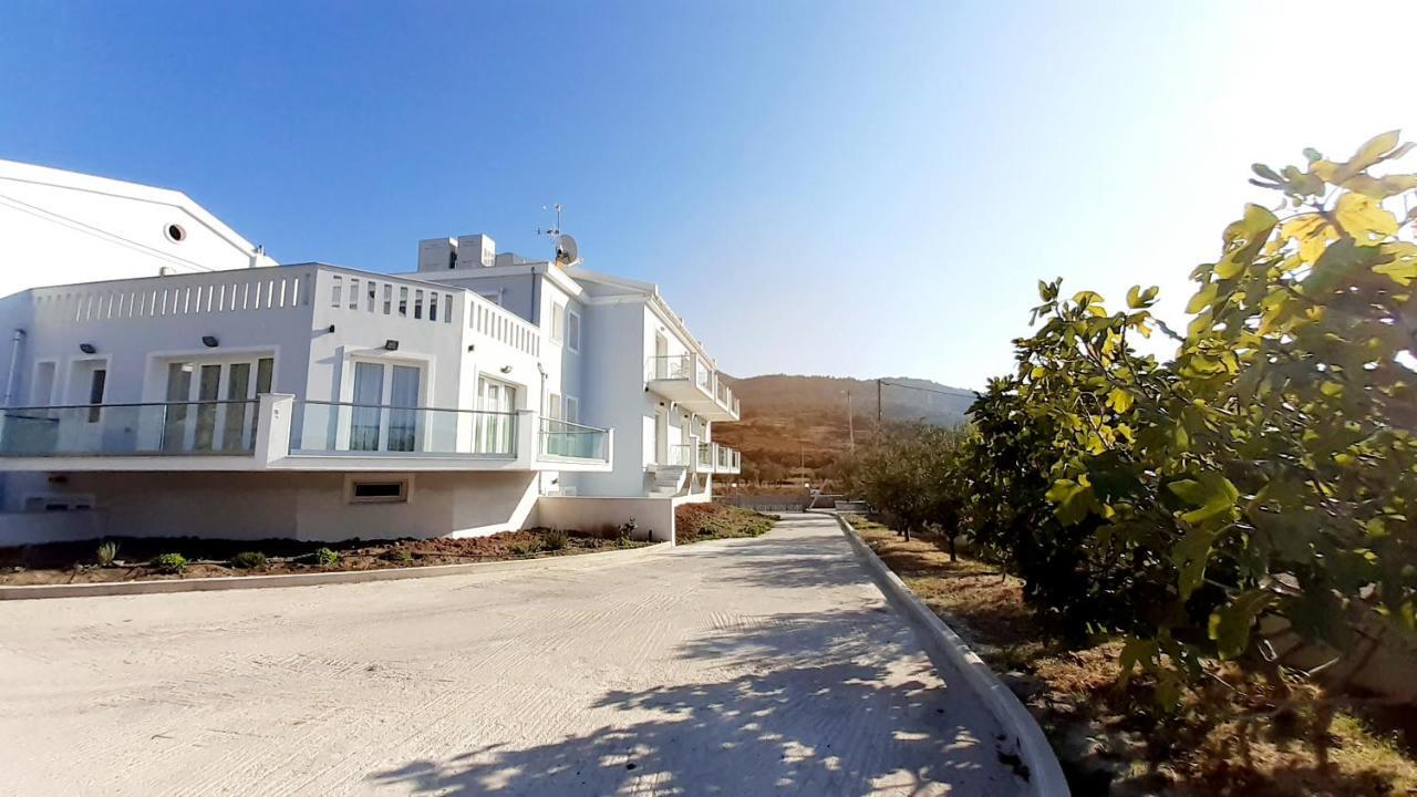Hotel Defkalion Петра Екстер'єр фото
